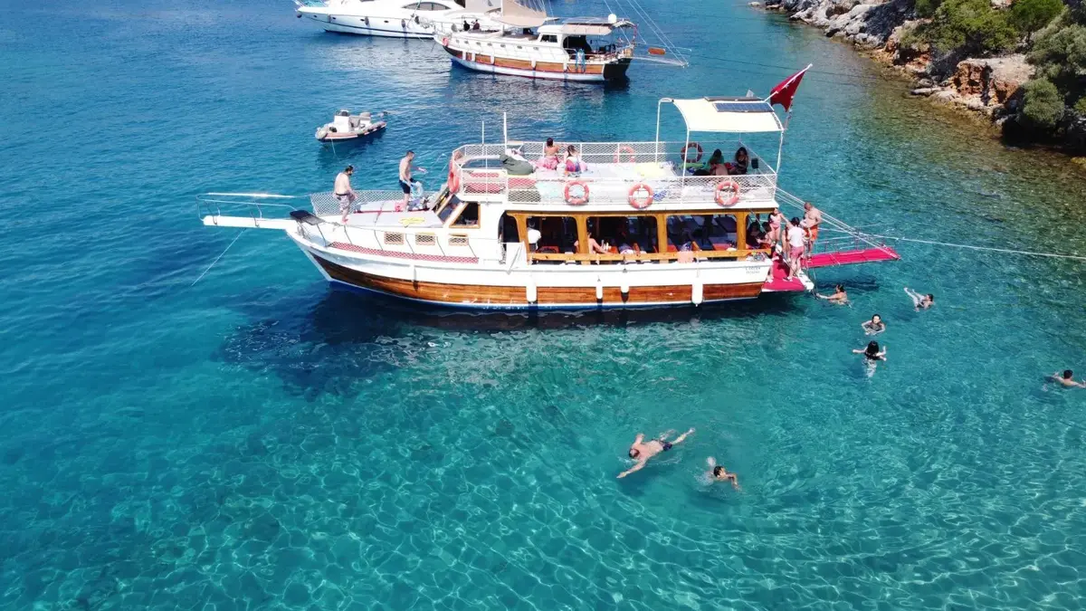 Sarigerme Tours Göcek 12 Adalar Tekne Turu görsel 01